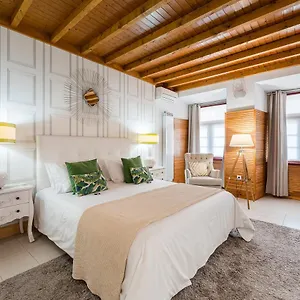 R3 Service - Five Senses In Apartment Coimbra